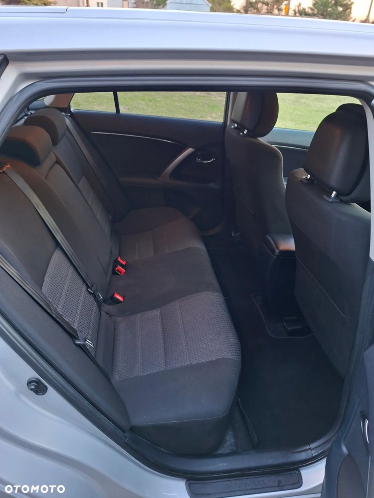 Toyota Avensis 1.8 Edition - 19