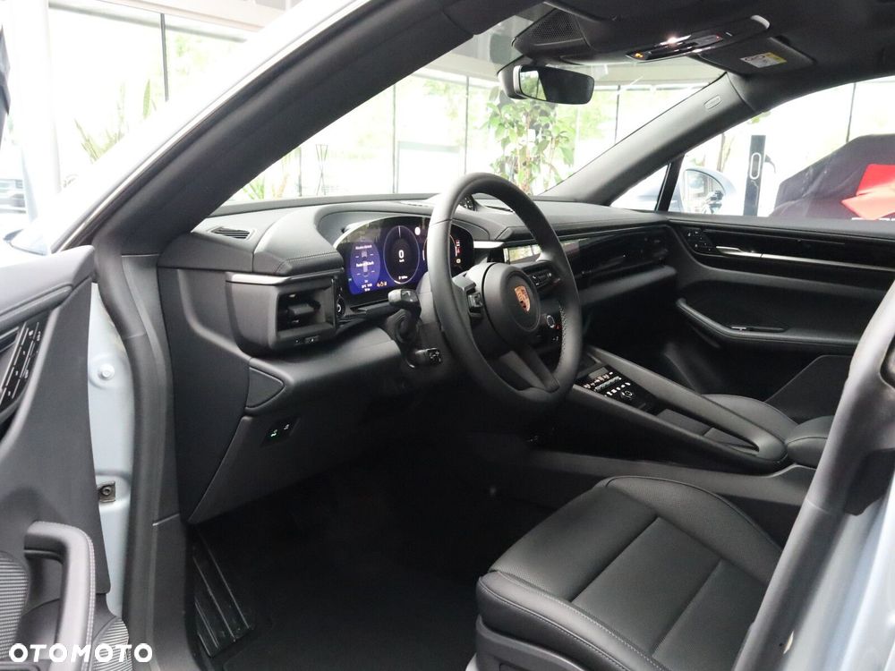 Porsche Macan - 14