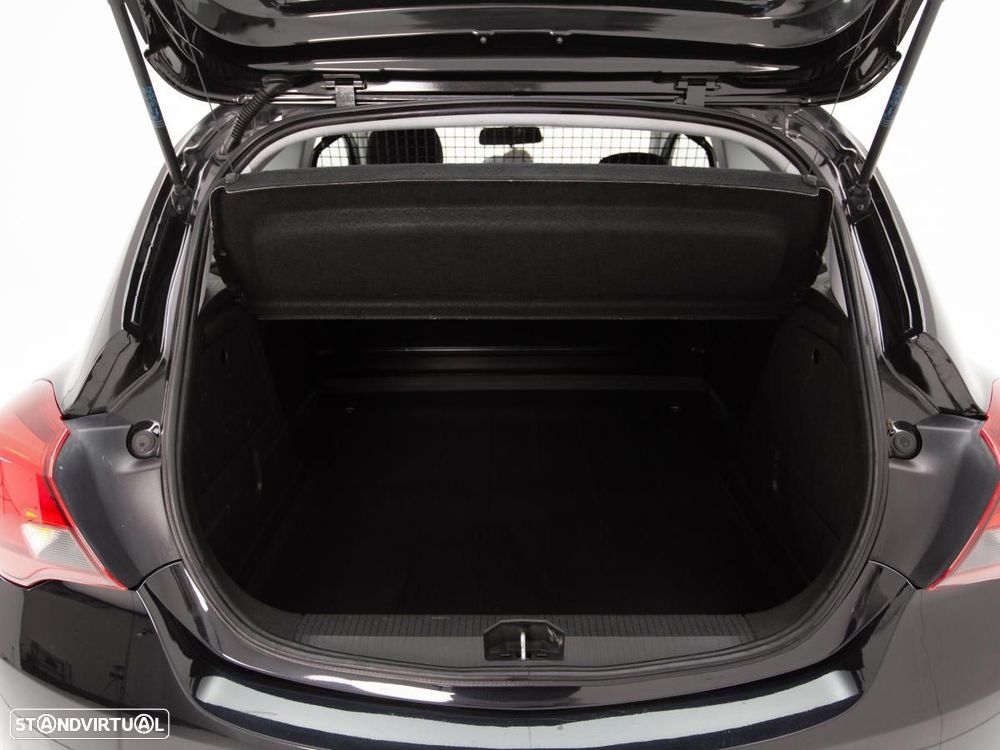 Opel Corsa Van Outro - 9