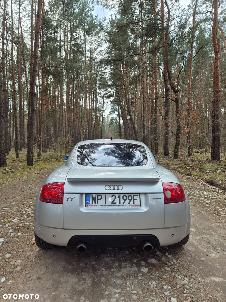 Audi TT Coupé 1.8T Quattro - 6