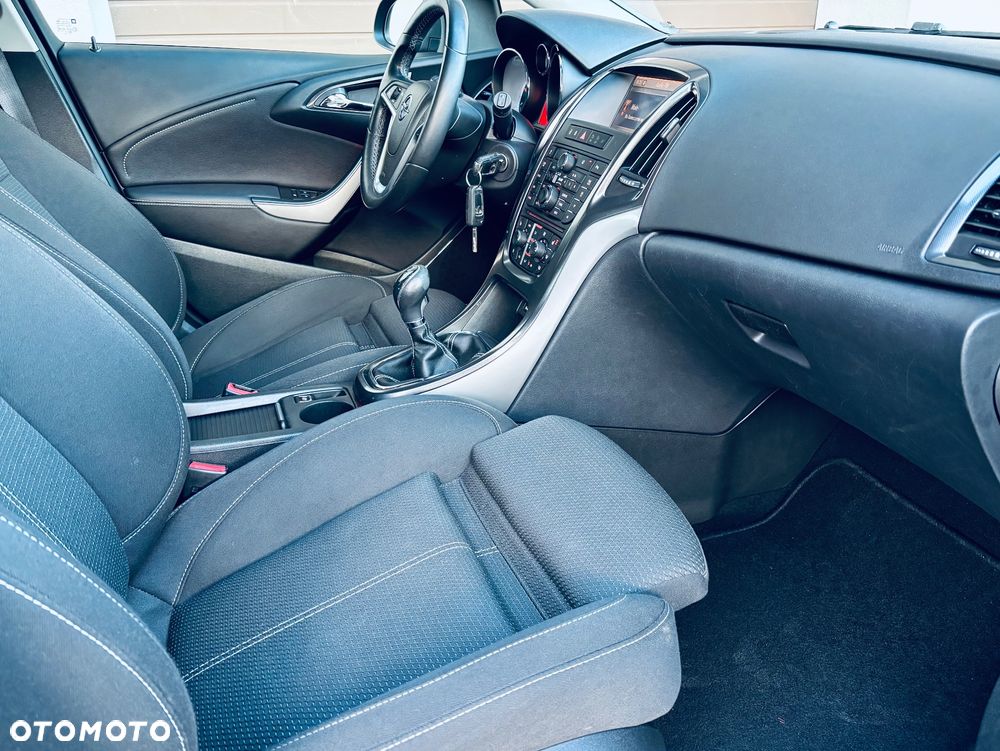 Opel Astra 1.7 CDTI DPF Cosmo - 17