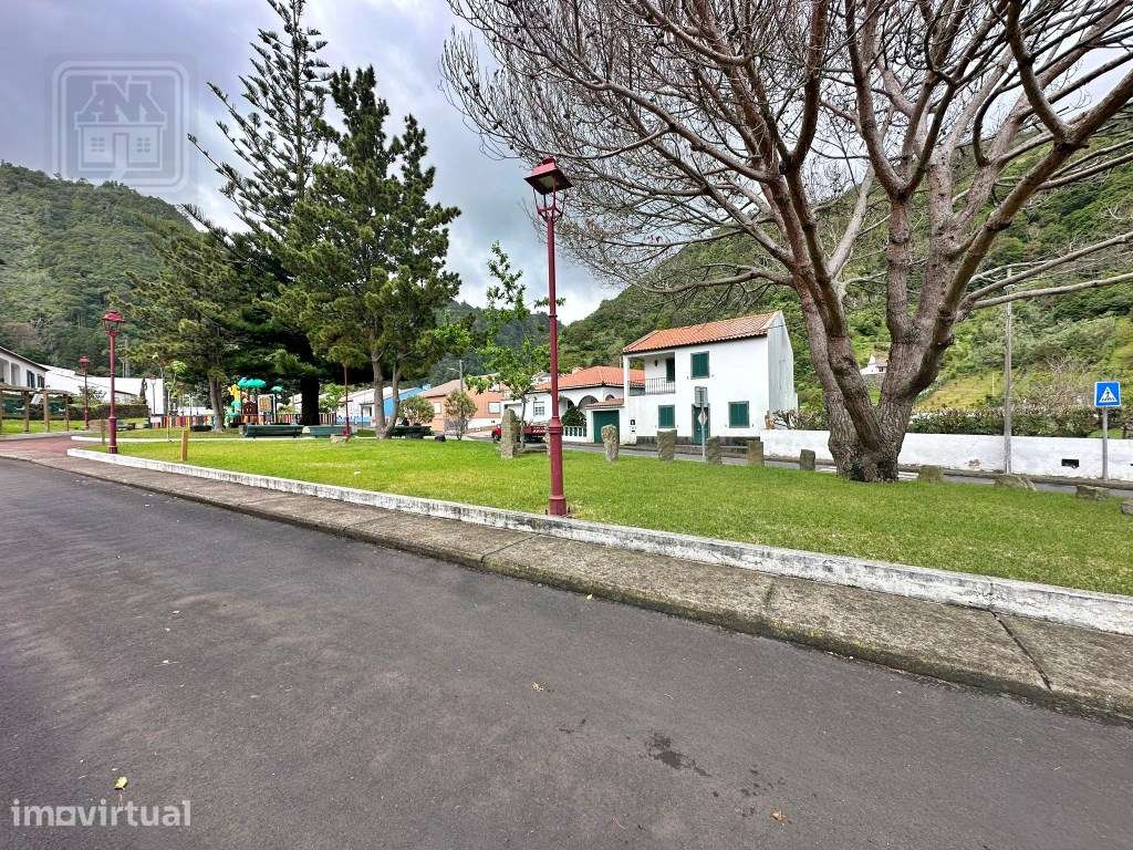 AMPLA MORADIA para VENDA com Licença AL - Faial da Terra, Povoação,... - Grande imagem: 4/60