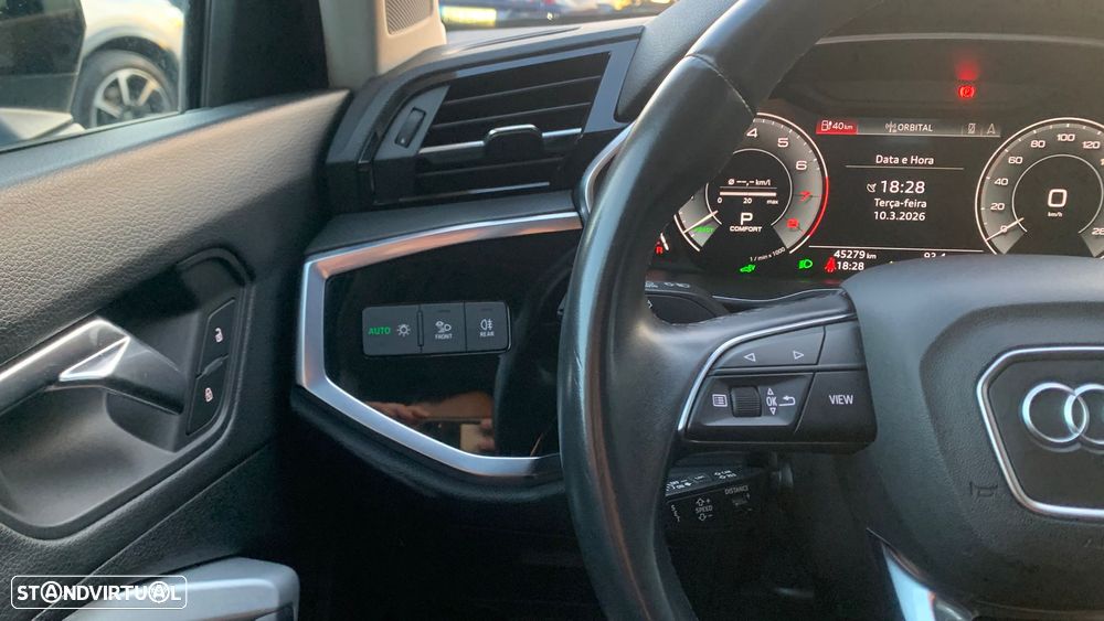 Audi Q3 45 TFSIe S tronic - 8