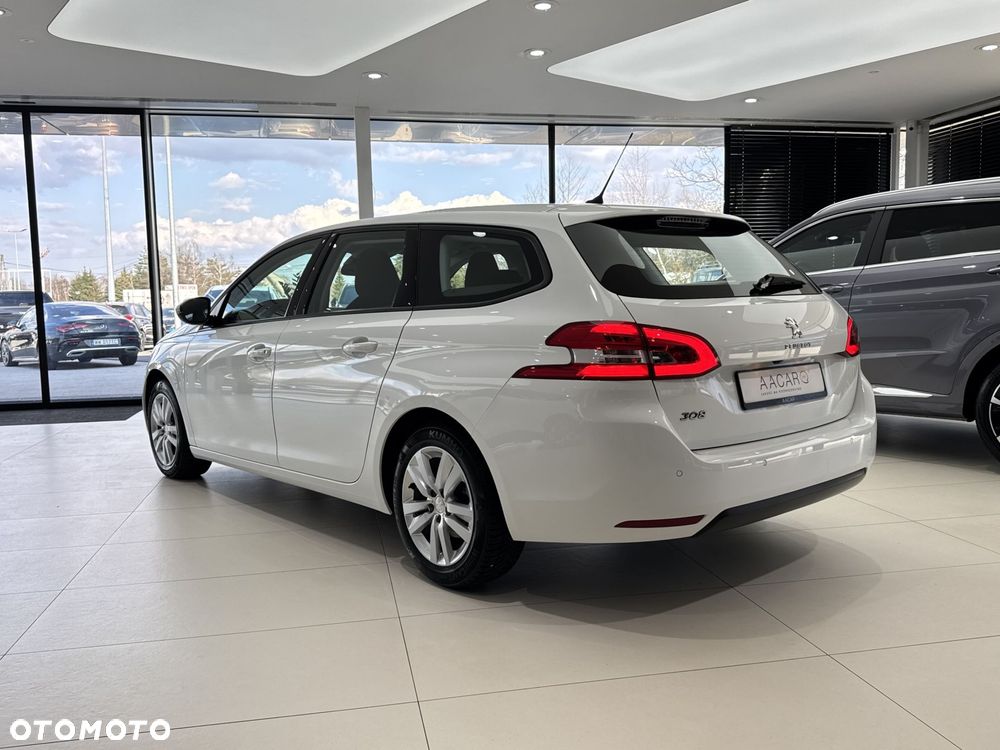 Peugeot 308 - 3
