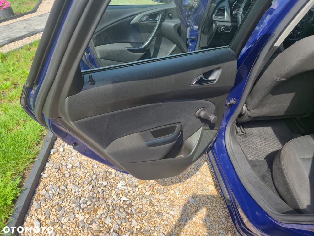 Opel Astra - 16