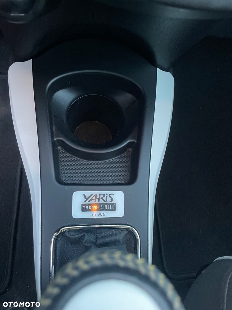 Toyota Yaris 1.33 Trend - 16
