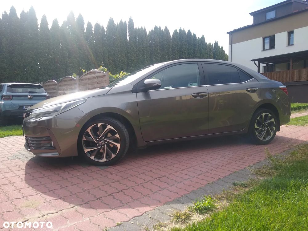 Toyota Corolla 1.6 Prestige EU6 - 1