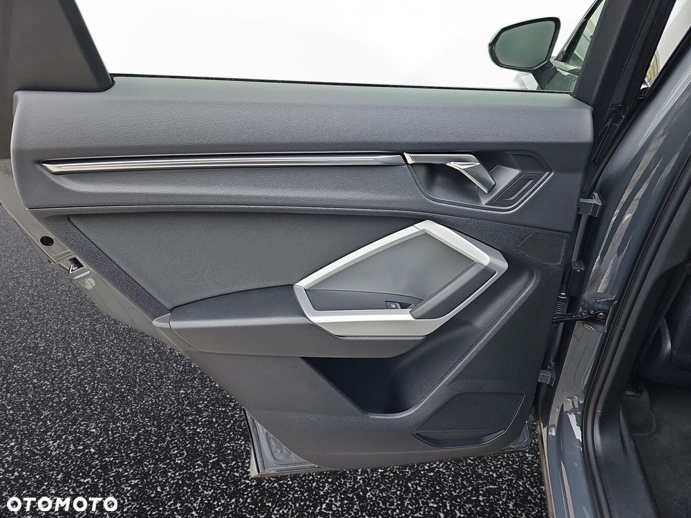 Audi Q3 35 TFSI Advanced S tronic - 27