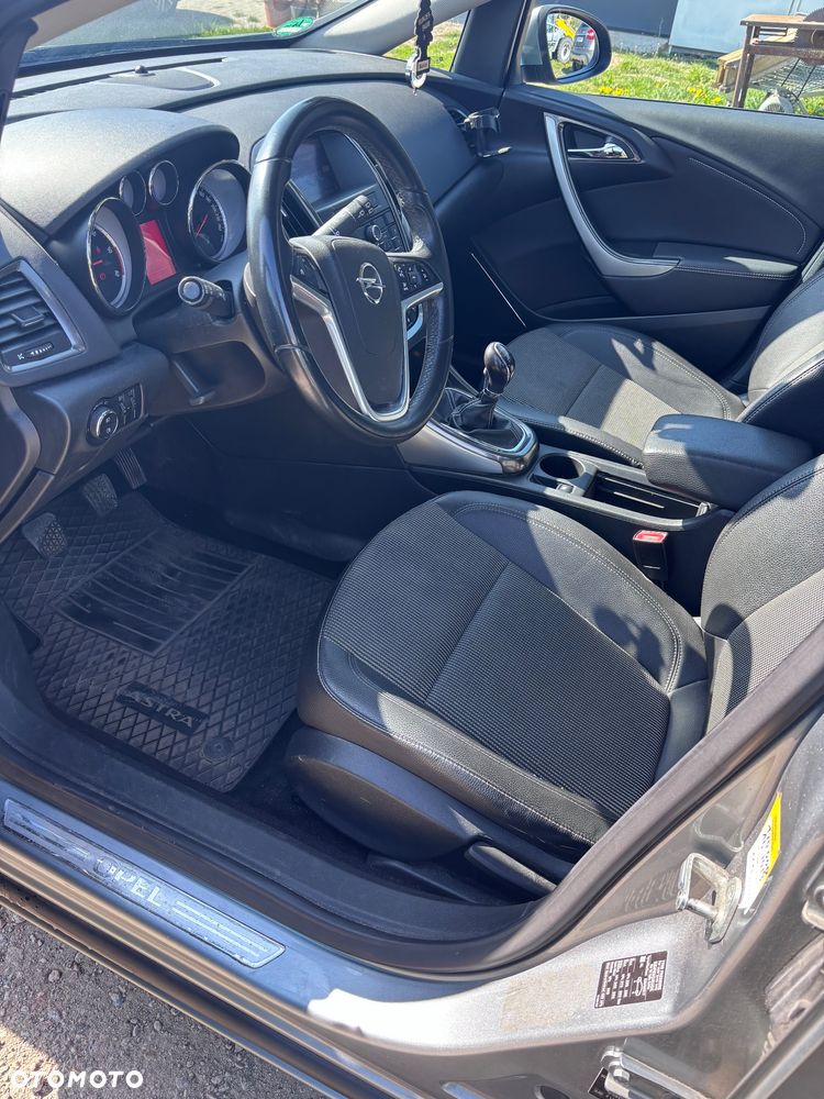 Opel Astra 1.7 CDTI DPF Cosmo - 13