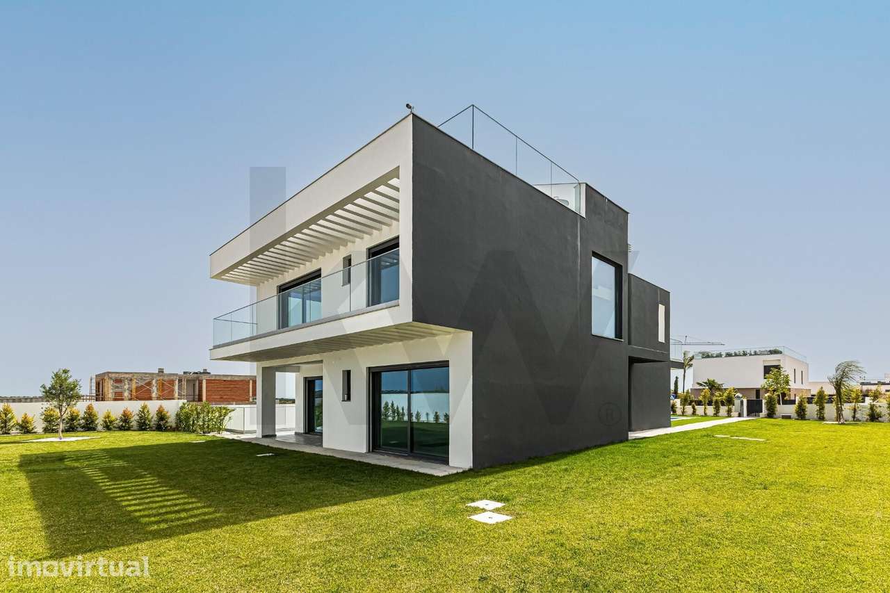 MORADIA CONTEMPORÂNEA, 4 SUITES, ELEVADOR, PISCINA, VISTA MAR, PÊRA! - Grande imagem: 3/29