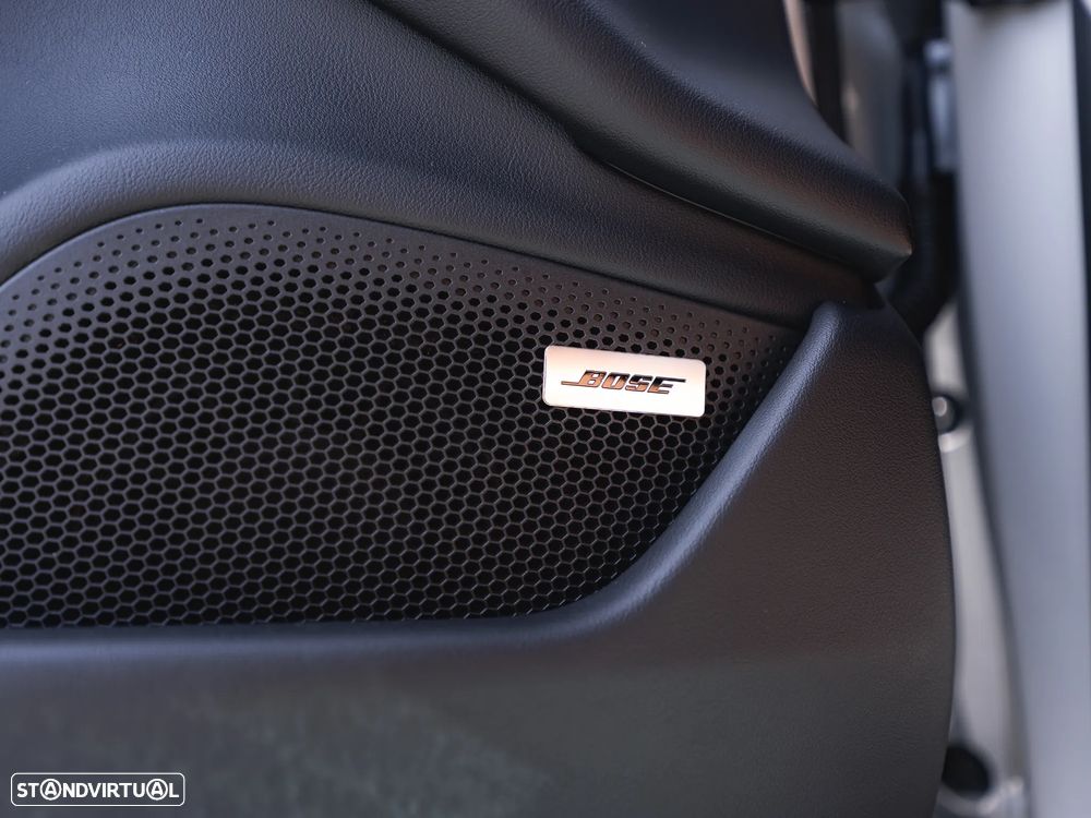 Porsche Taycan Sport Turismo bateria Performance Plus - 26