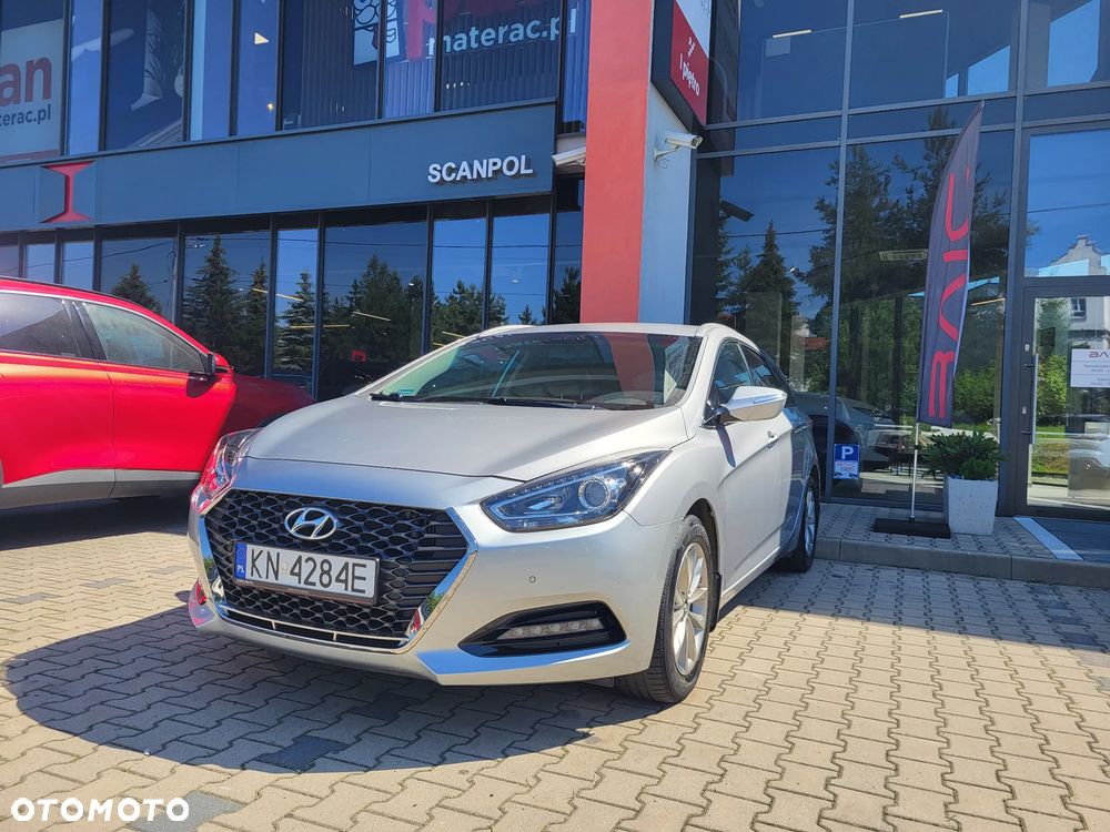 Hyundai i40 1.6 CRDi Comfort DCT - 2