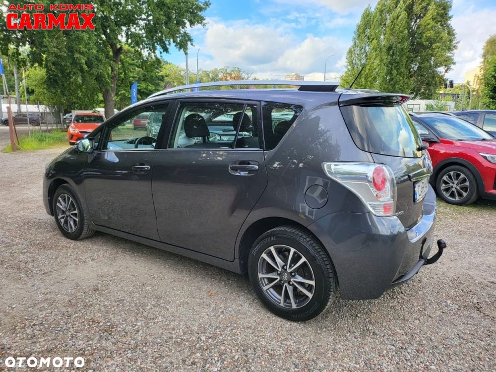 Toyota Verso - 5