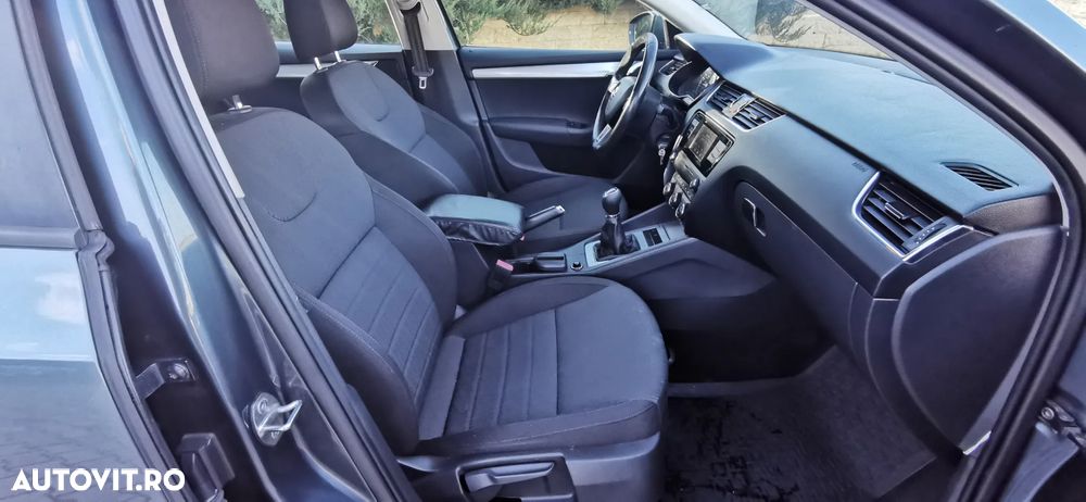 Skoda Octavia 1.6 TDI (Green tec) 4x4 Style - 13