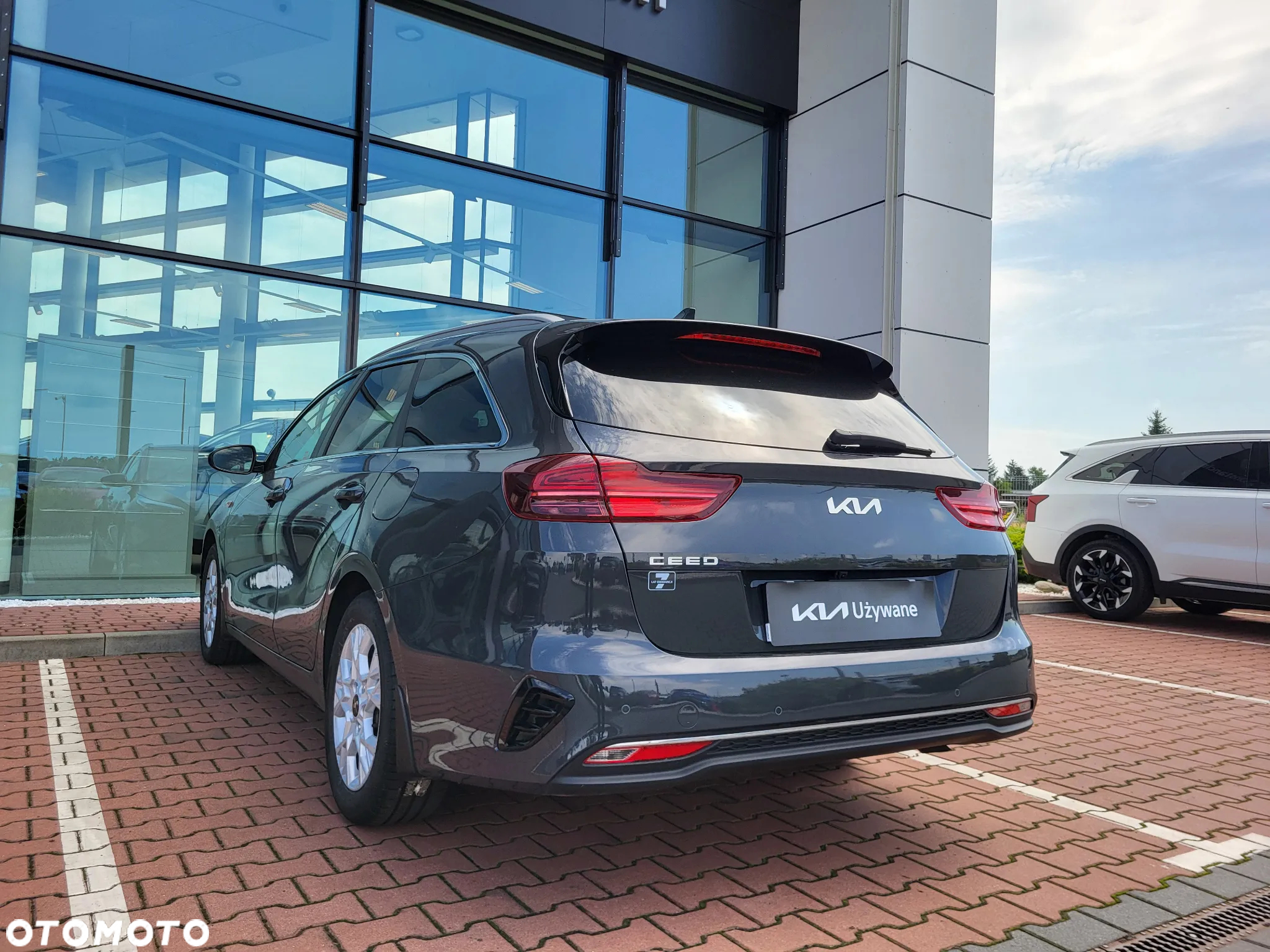 Kia Ceed - 7