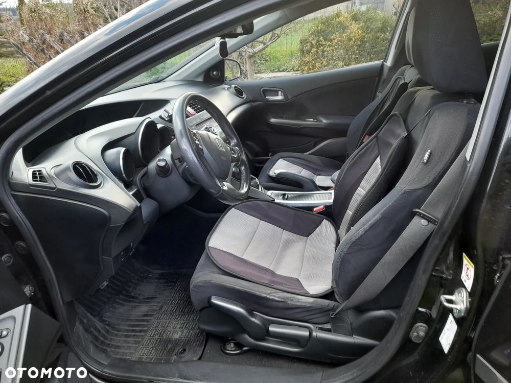 Honda Civic 1.8 Executive - 11