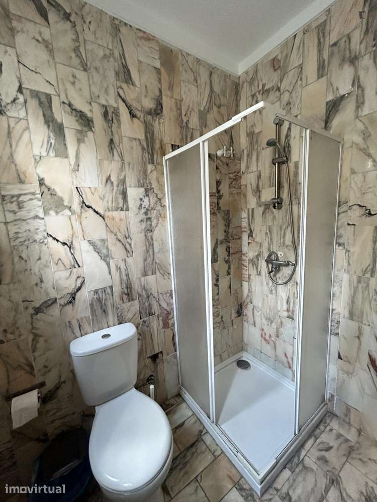 Quarto - localizado em Paranhos Porto - Grande imagem: 4/32
