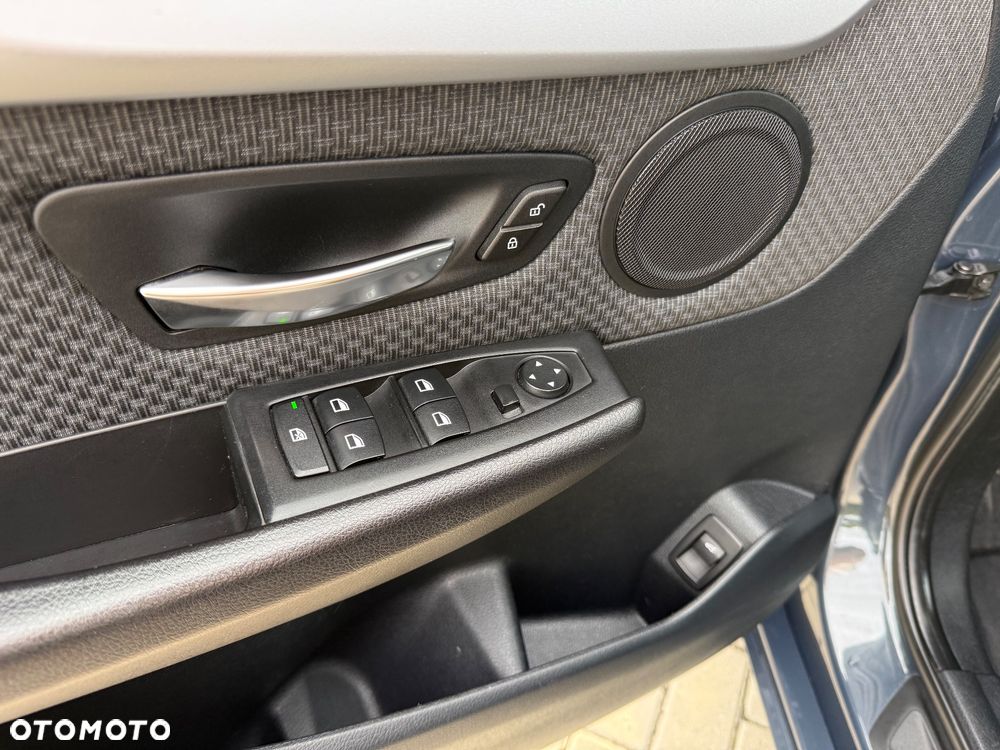 BMW Seria 2 218i Luxury Line - 11