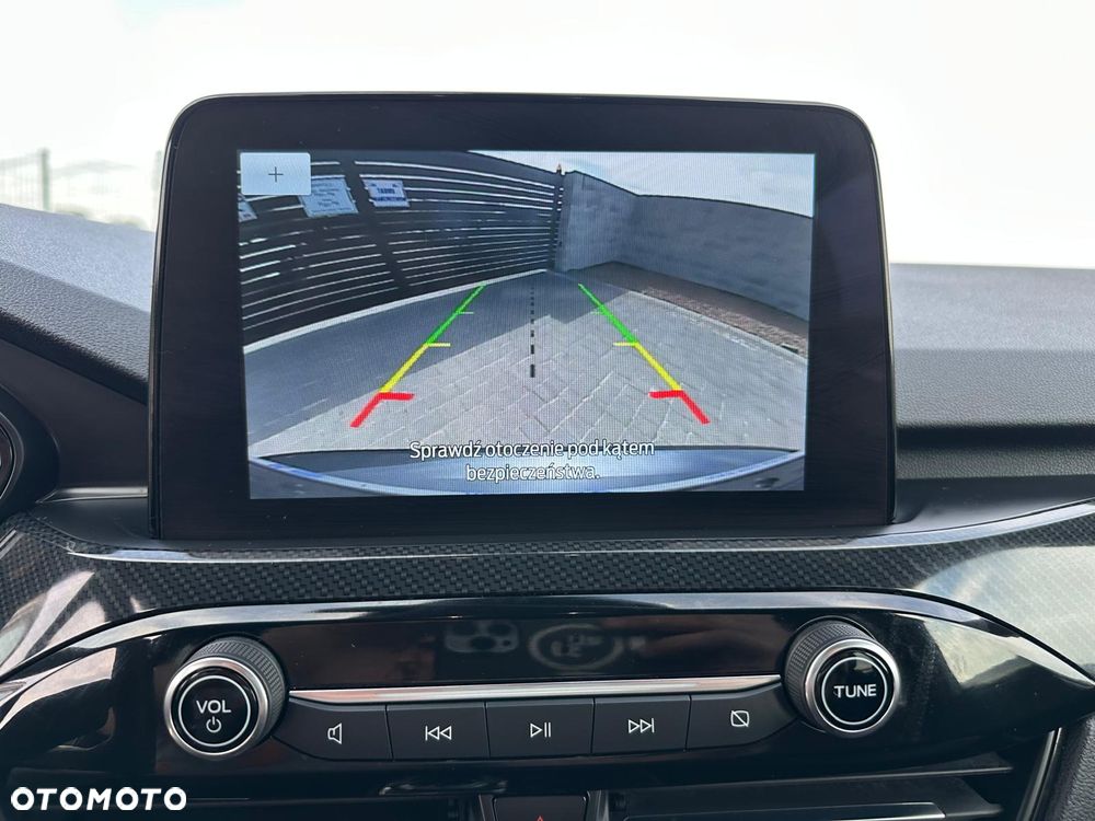 Ford Kuga 2.5 Duratec FHEV 4x4 ST-LINE X - 17