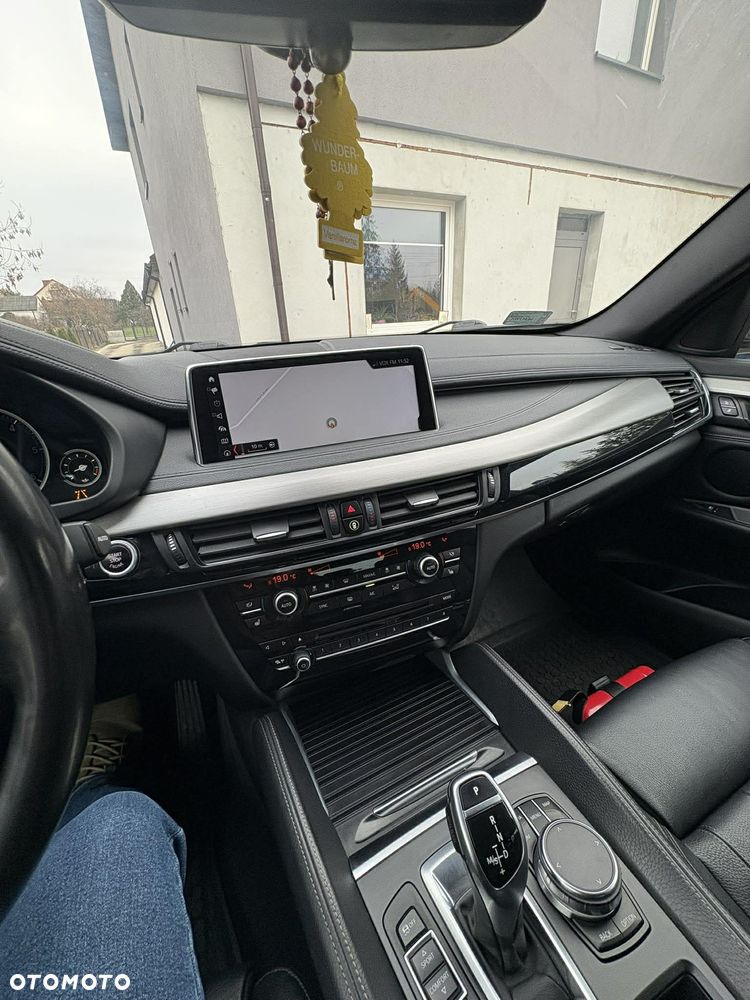 BMW X6 xDrive40d - 9