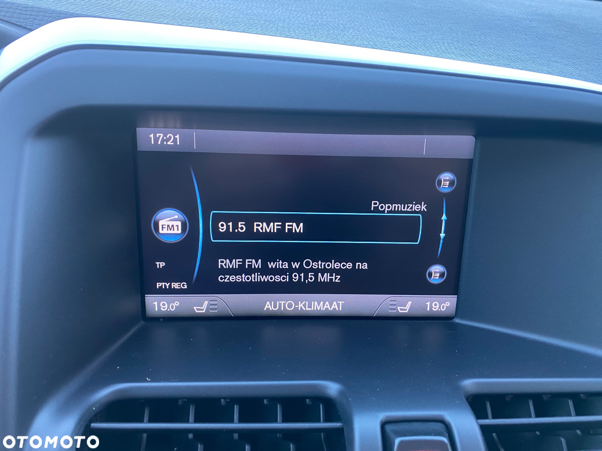 Volvo XC 60 D4 Geartronic Momentum - 14