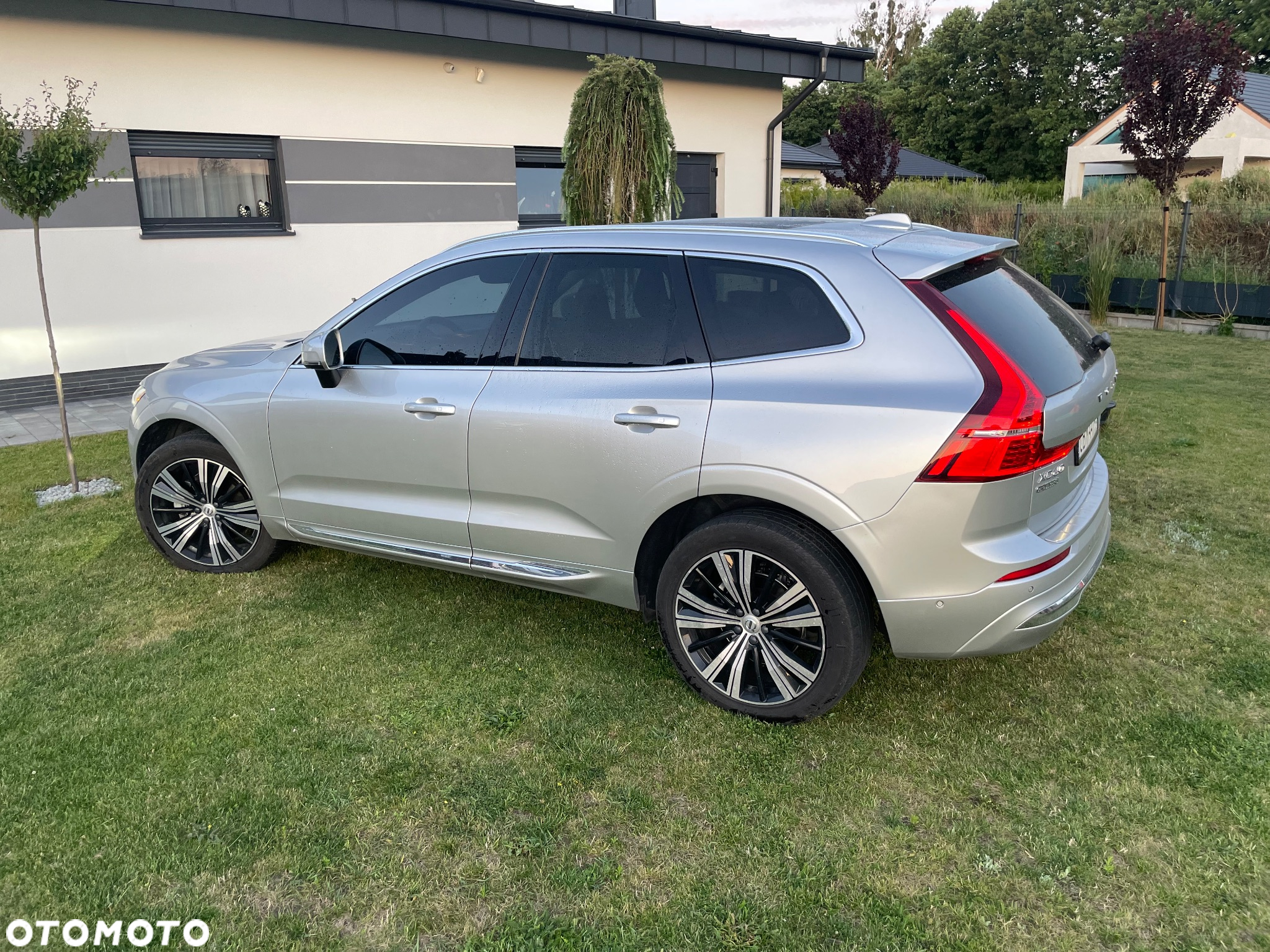 Volvo XC 60 B5 B AWD Plus Bright - 2