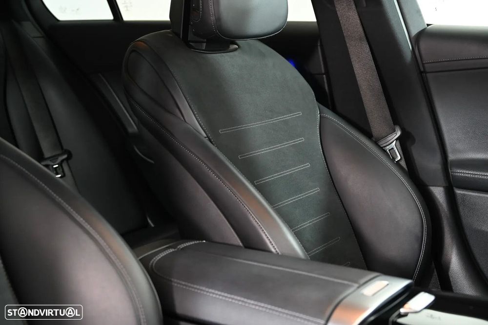 Mercedes-Benz C 300 d AMG Line - 24