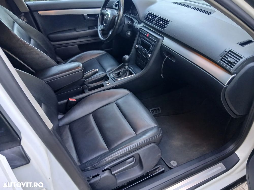 Audi A4 Avant 2.0 TDI - 9