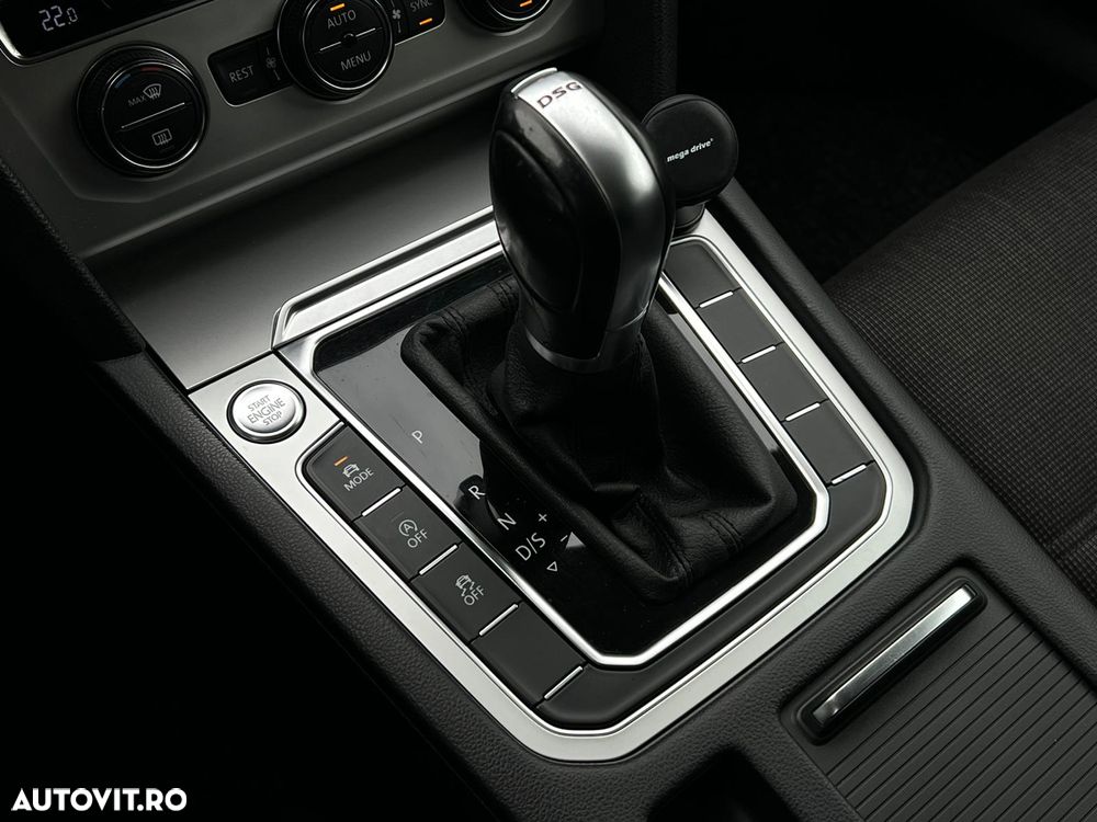 Volkswagen Passat 2.0 TDI DSG Comfortline - 25