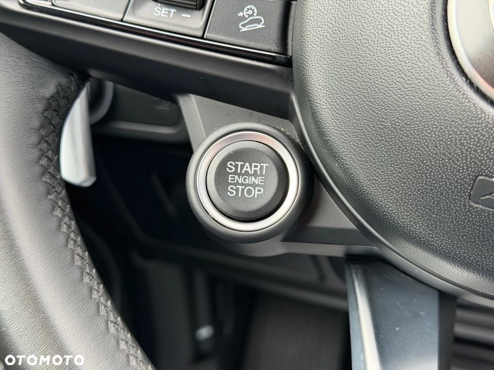 Alfa Romeo Stelvio 2.0 Turbo Q4 - 17