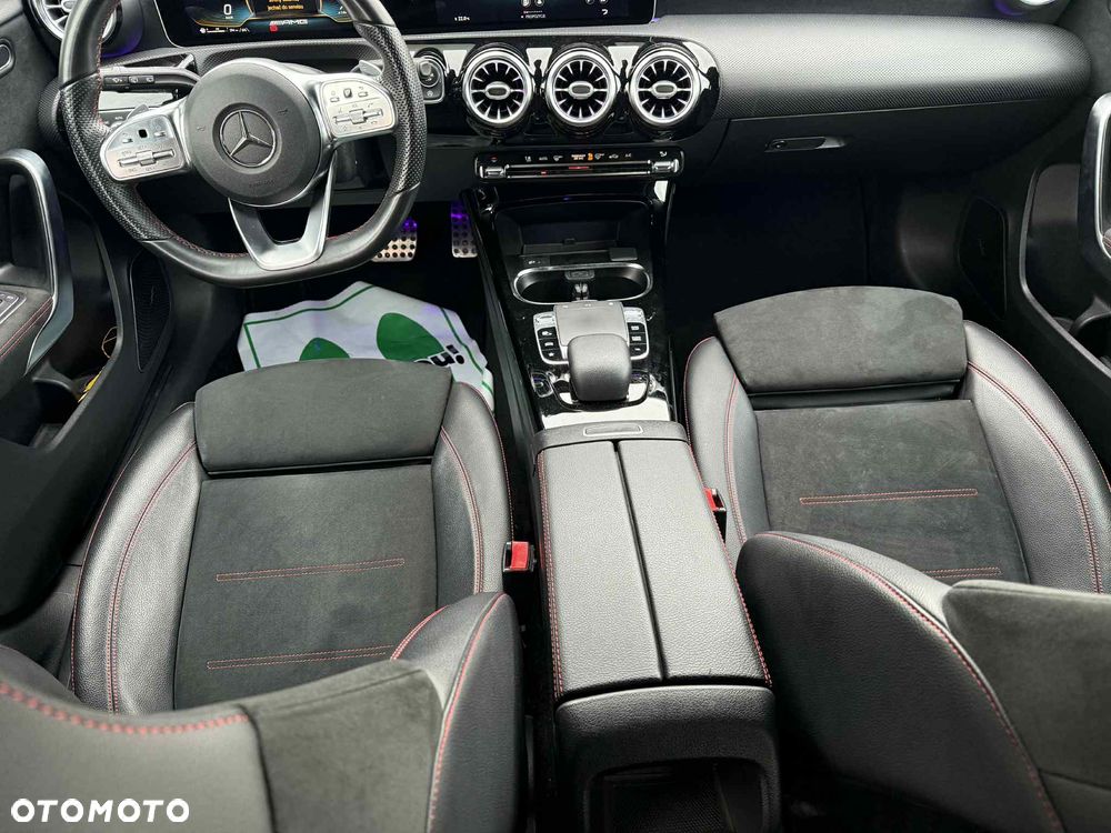 Mercedes-Benz Klasa A 250 7G-DCT AMG Line - 13
