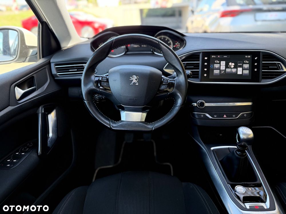 Peugeot 308 1.6 THP Allure - 16