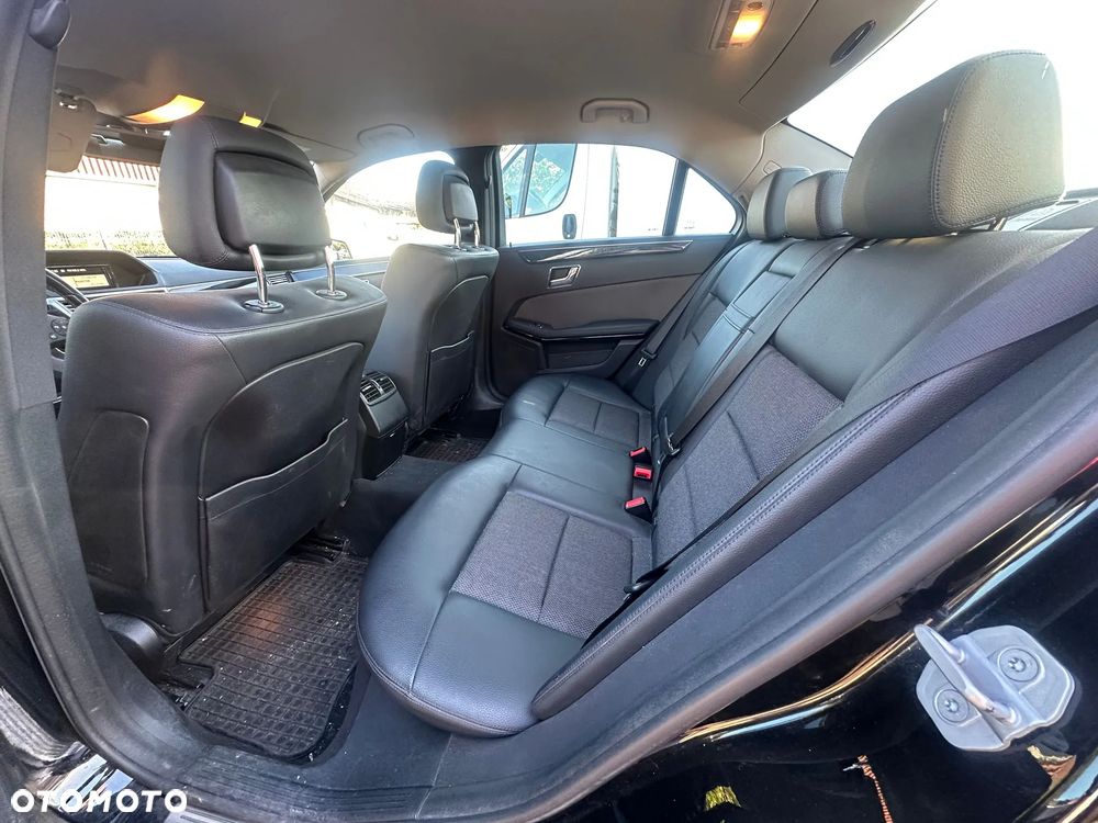 Mercedes-Benz Klasa E 250 CGI BlueEFFICIENCY Automatik Avantgarde - 7