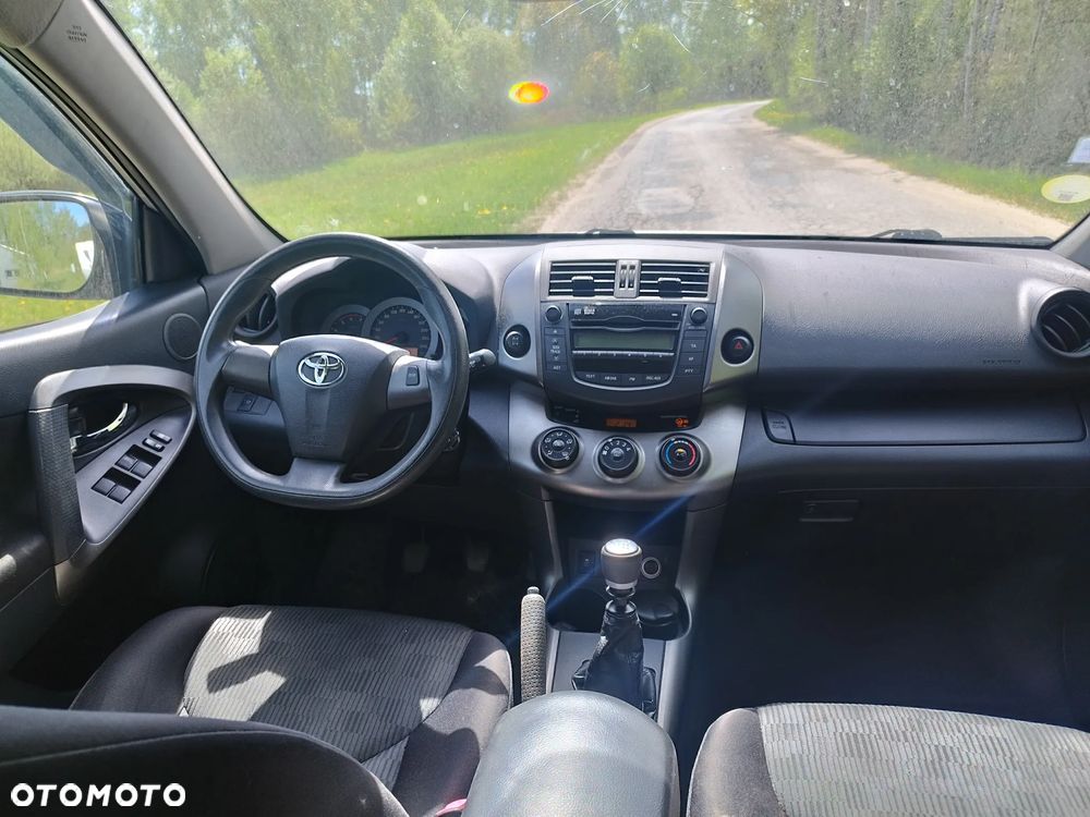 Toyota RAV4 2.2 D-4D 4x4 Life - 11