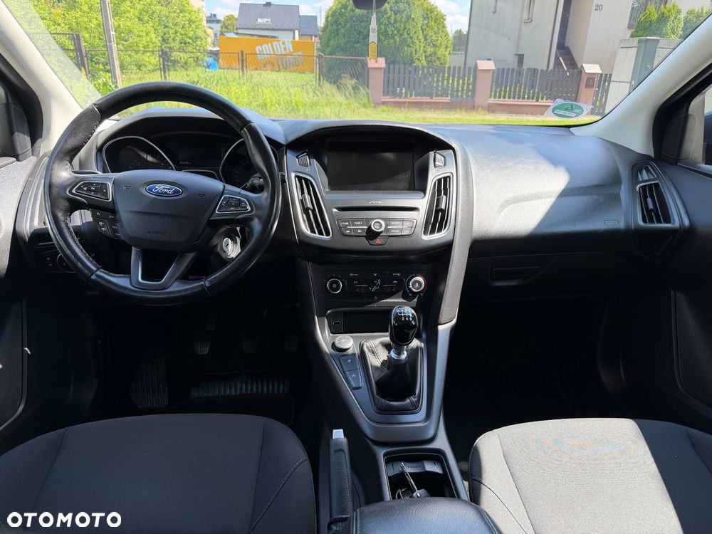 Ford Focus - 23