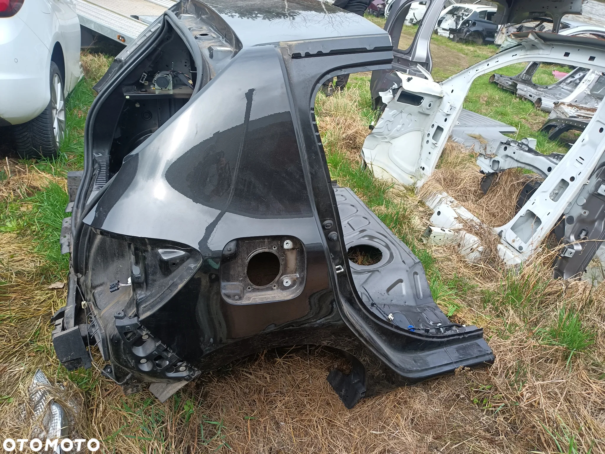 BŁOTNIK LEWY PRAWY TYŁ DACIA SANDERO II - 2
