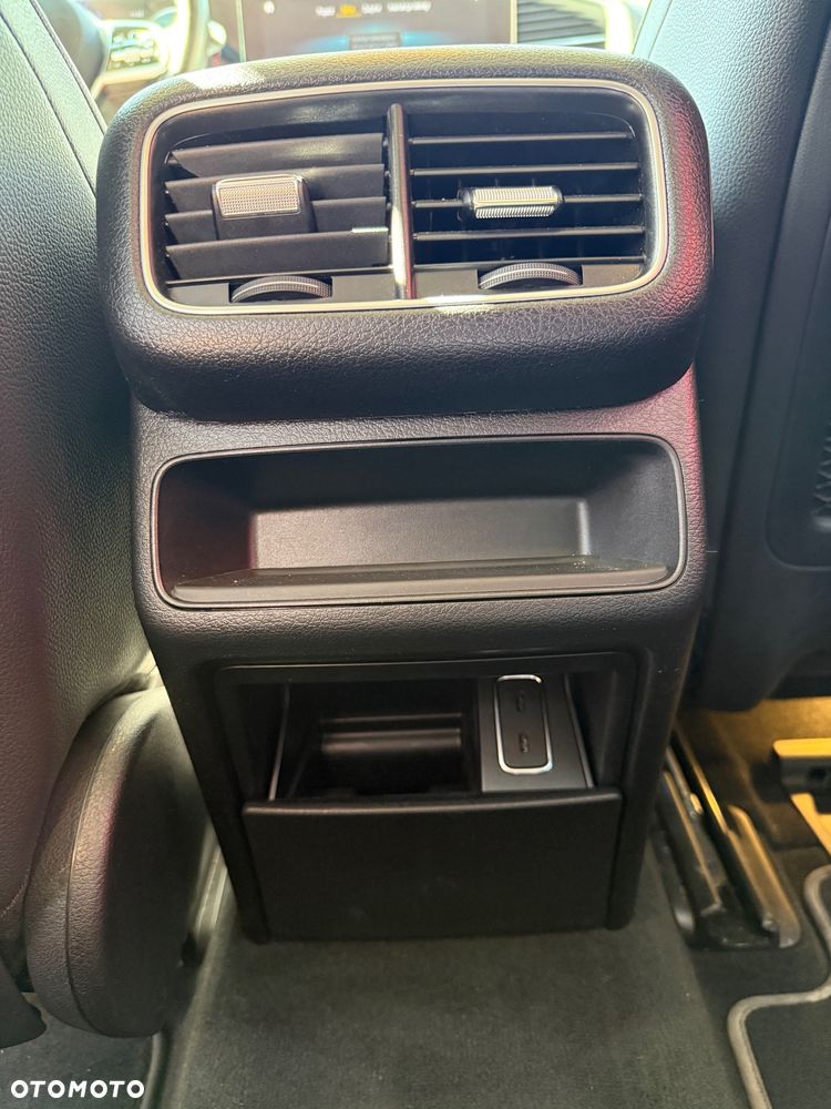 Mercedes-Benz GLE - 26