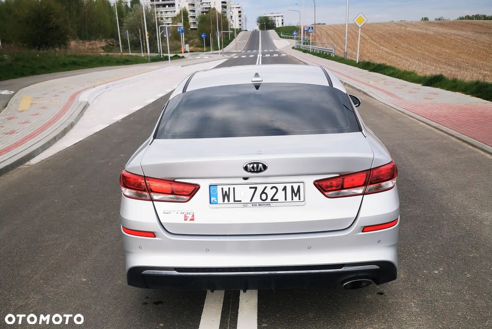 Kia Optima 2.0 M - 7