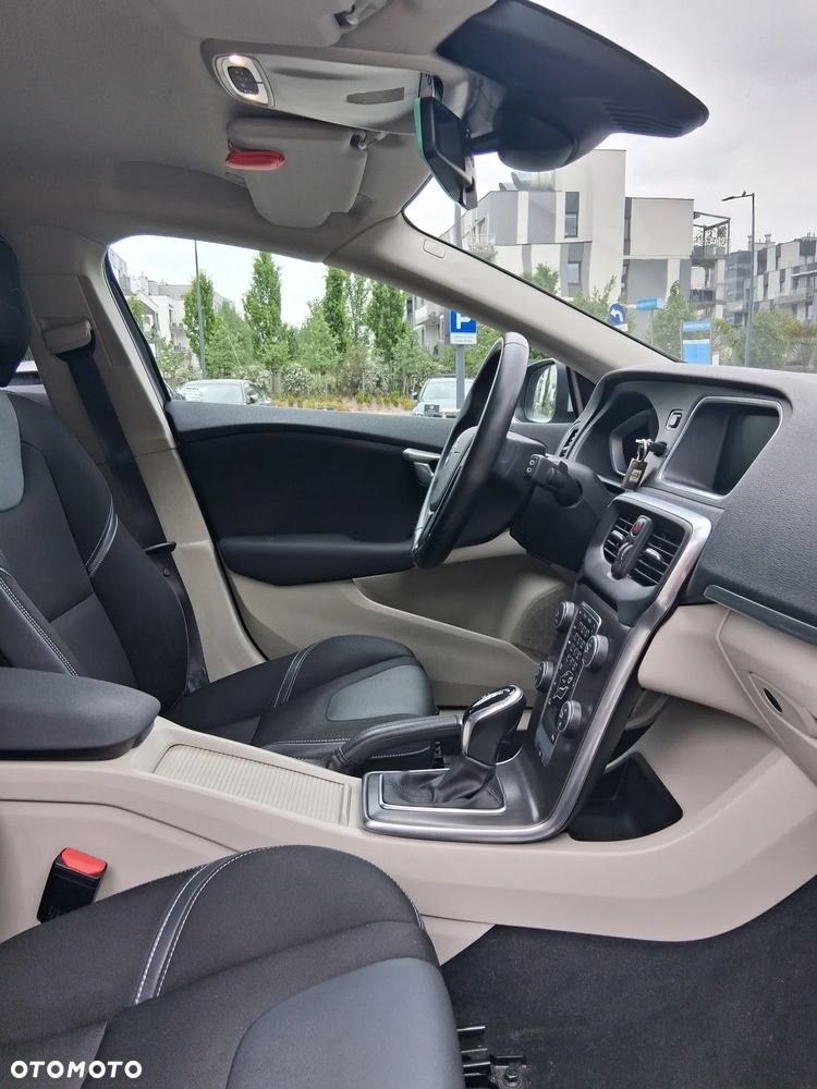 Volvo V40 - 21