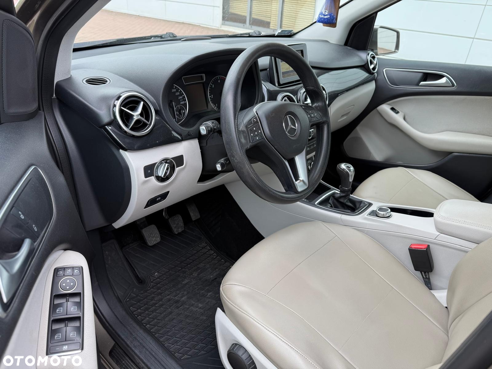 Mercedes-Benz Klasa B 180 CDI - 8