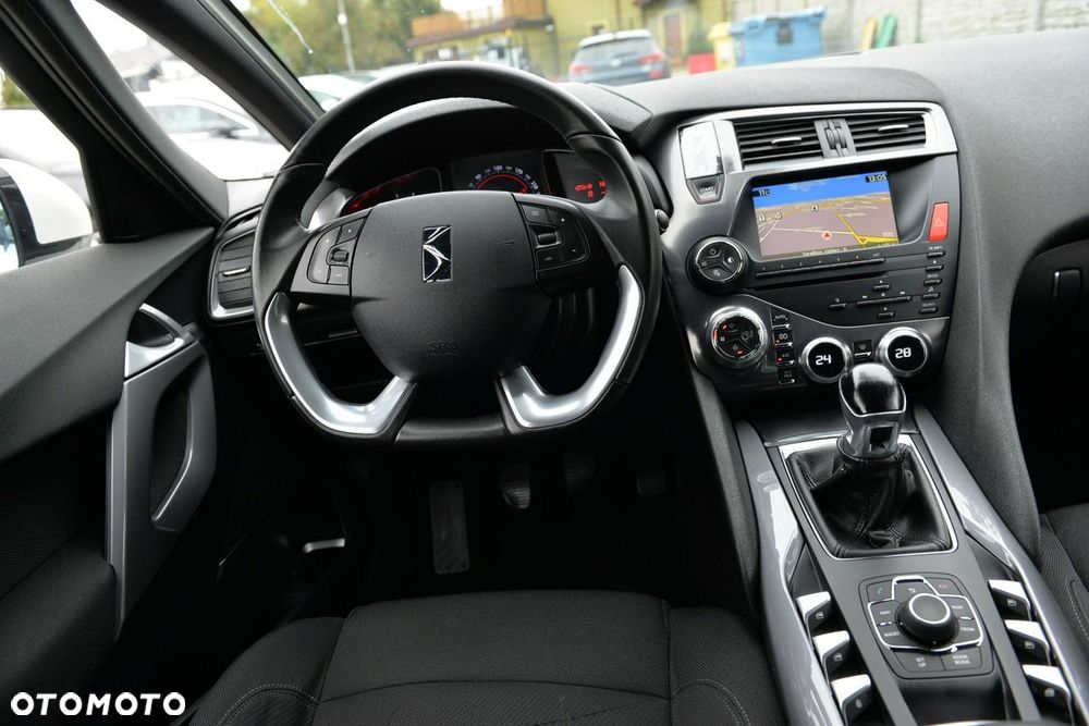 Citroën DS5 HDi 165 Chic - 13
