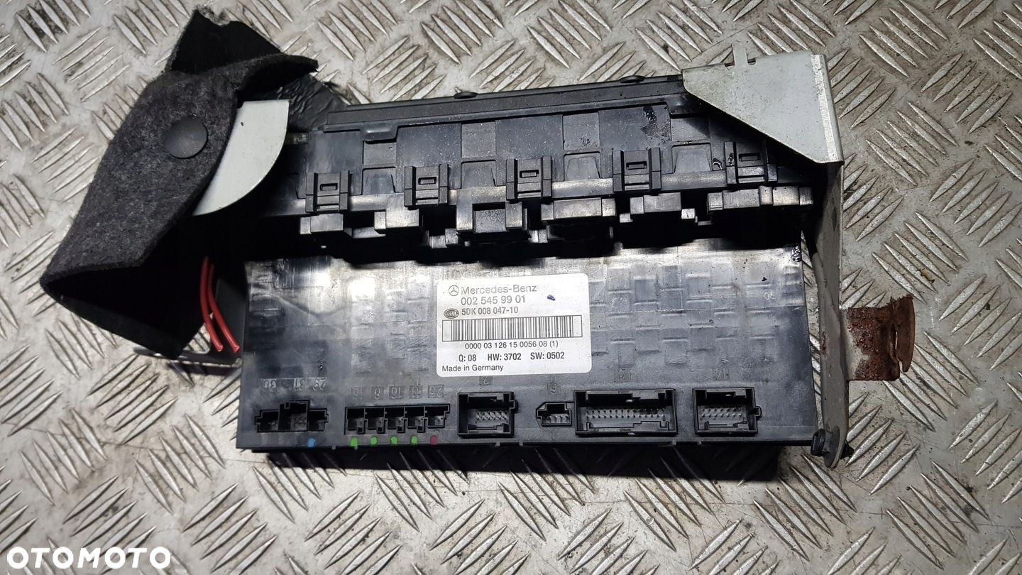 MERCEDES W211 MODUŁ SAM SKRZYNKA BEZPIECZNIKÓW 0025459901 - 2