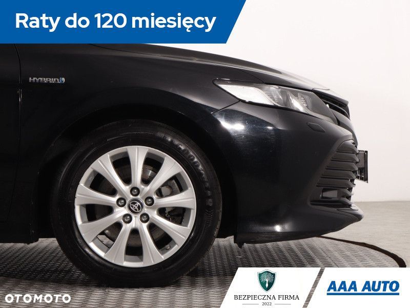 Toyota Camry - 16