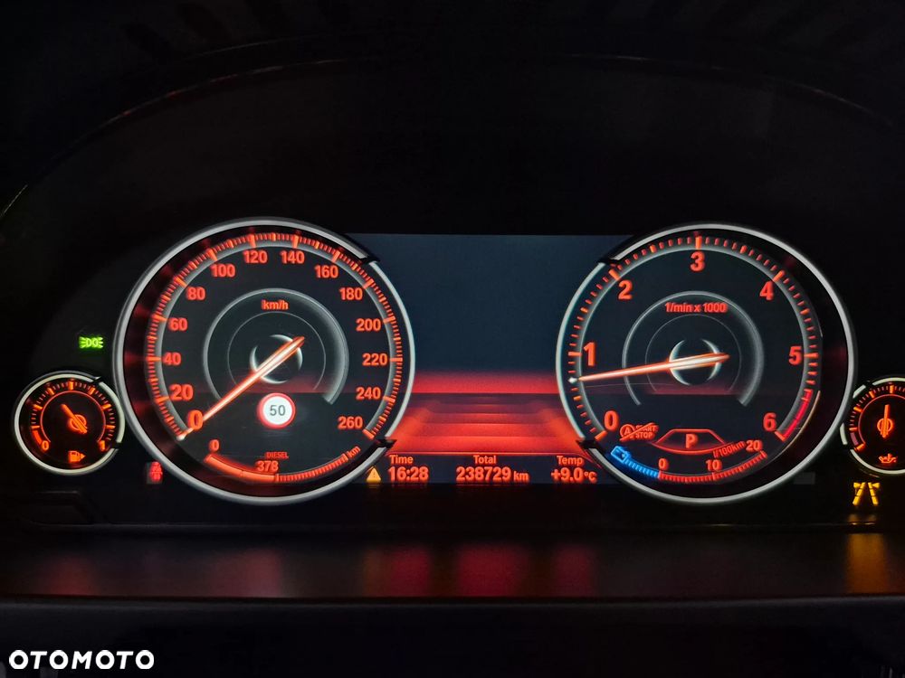 BMW X6 xDrive40d - 18