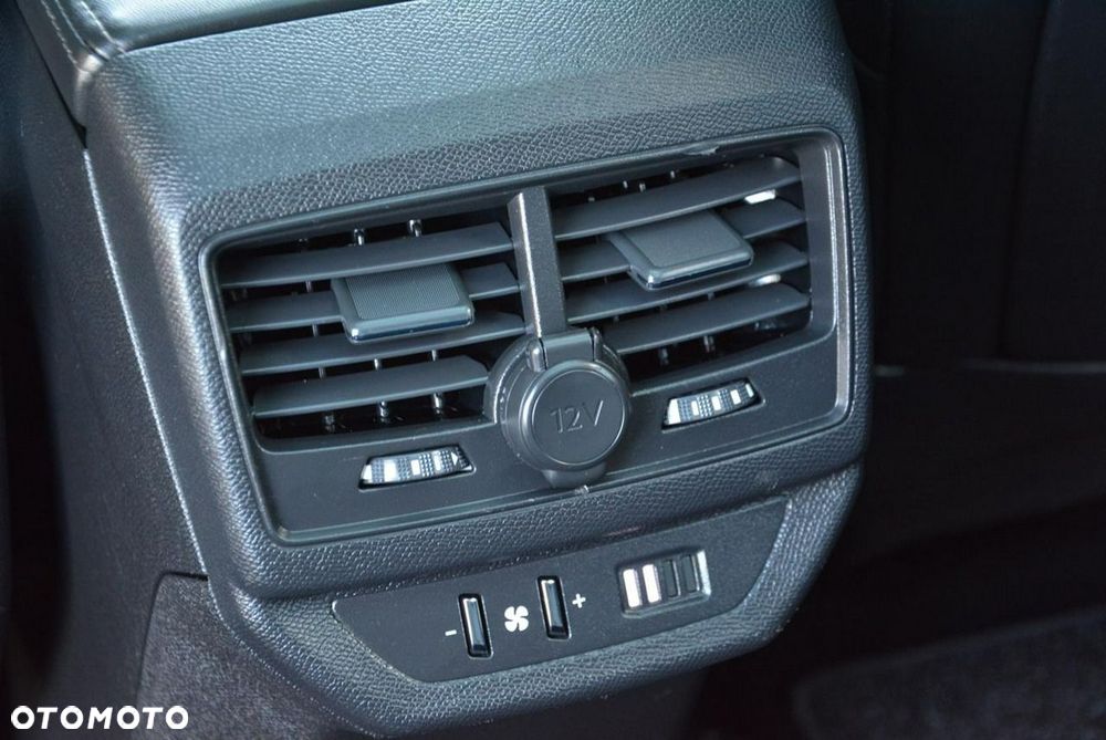 Peugeot 5008 THP 165 EAT6 Stop & Start Allure - 29