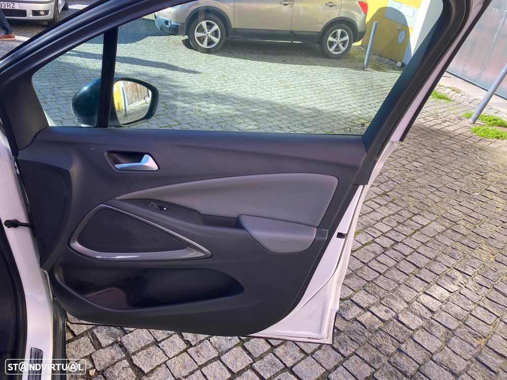 Opel Crossland X 1.6 CDTi Innovation - 23