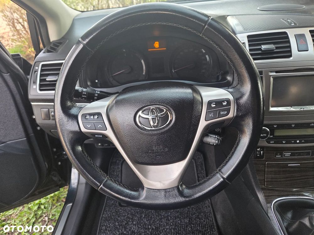 Toyota Avensis Touring Sports 1.8 Business Edition - 27
