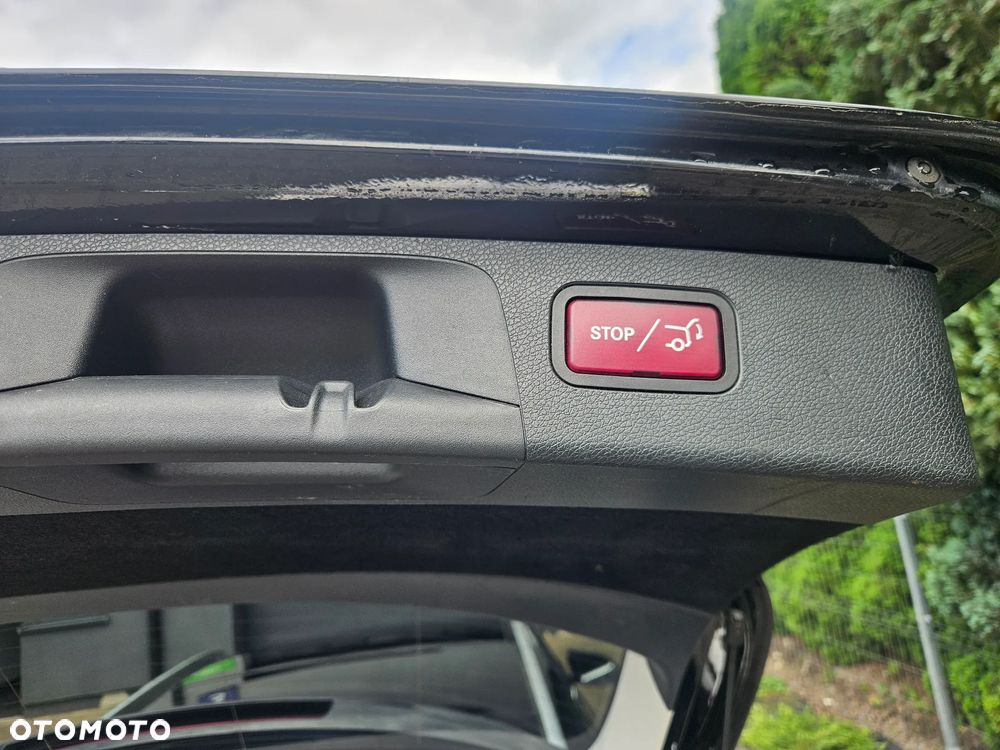 Mercedes-Benz Klasa E 200 4-Matic 9G-TRONIC - 10