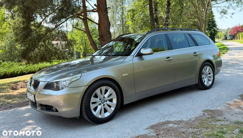 BMW Seria 5 525i - 1