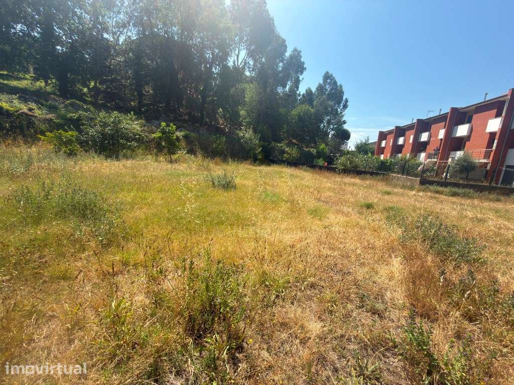 Terreno de 1.659 m² | Pontido, Póvoa de Lanhoso - Grande imagem: 4/5